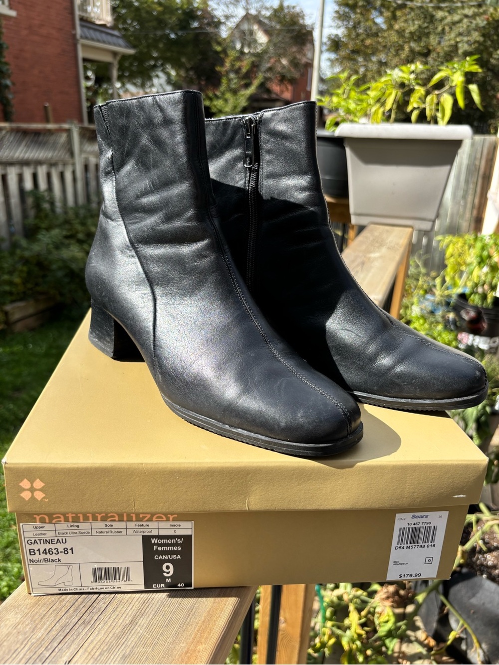 Naturalizer Gatineau Black Leather Square Toe Ankle Boots - Women’s 9M